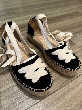 Brand New Spanish Platform Cream White Black Suede Espadrilles Size 38